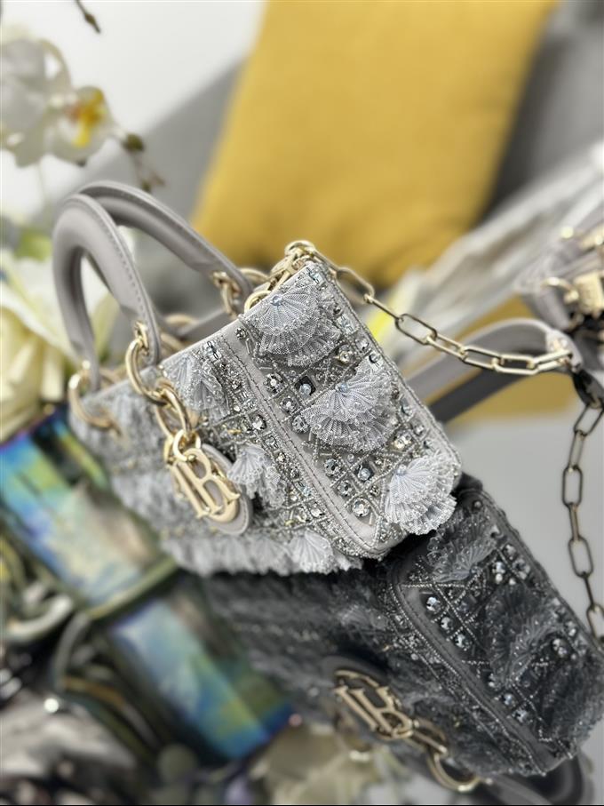 2025228Y1480P20459395