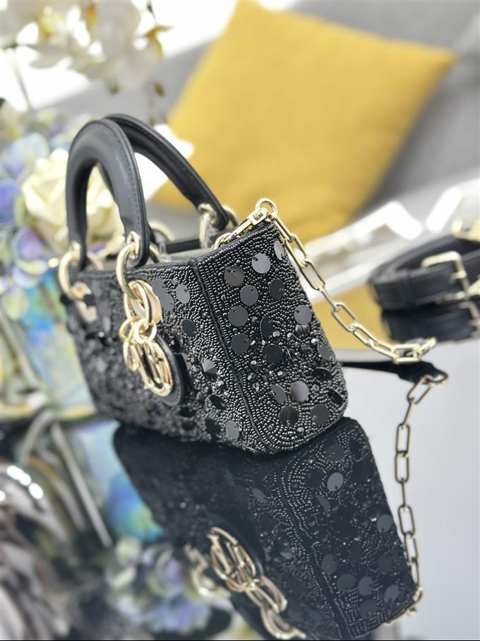 2025228Y1650P204518907