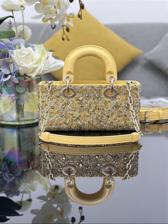 2025228Y1660P204519174