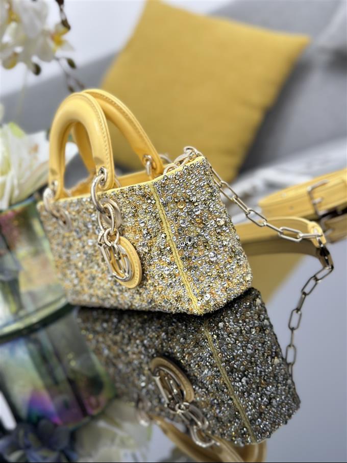 2025228Y1660P204519190