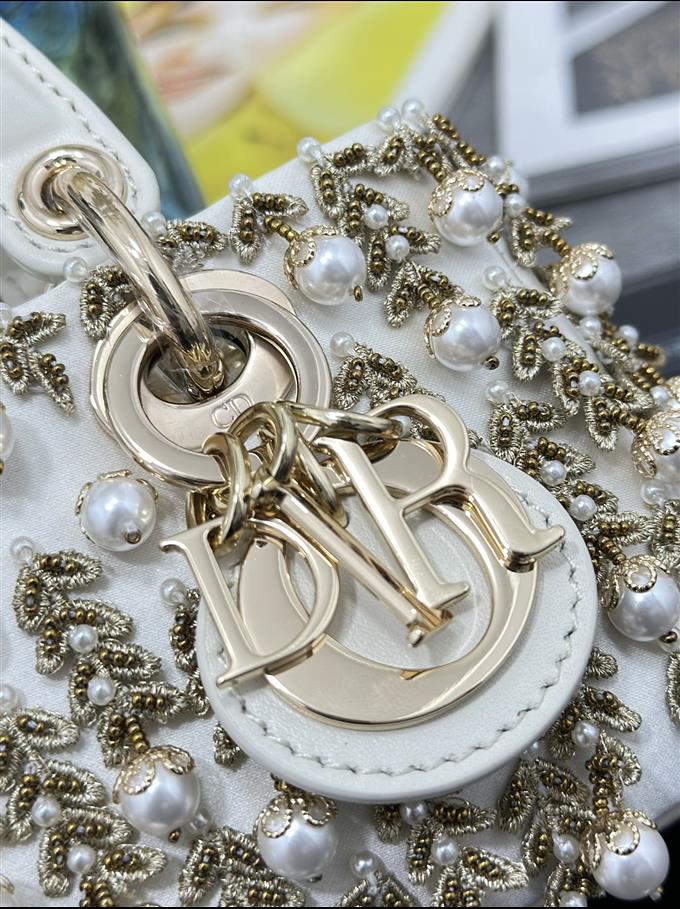 2025228Y1660P204519377