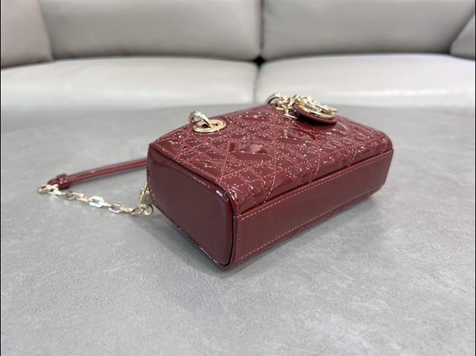 2025228Y600P204510435