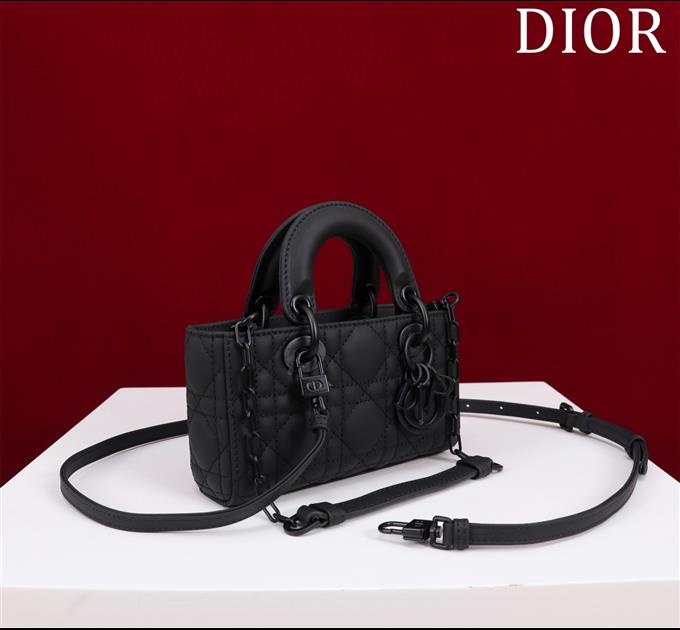 2025228Y650P204351430