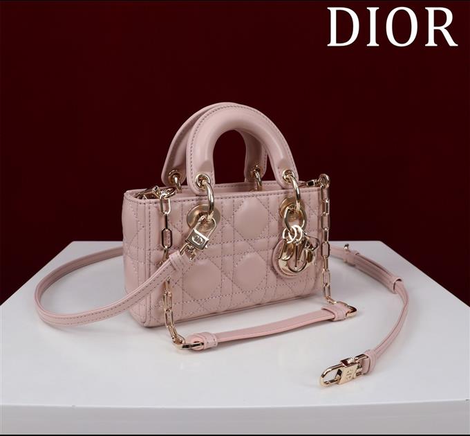 2025228Y650P204351718