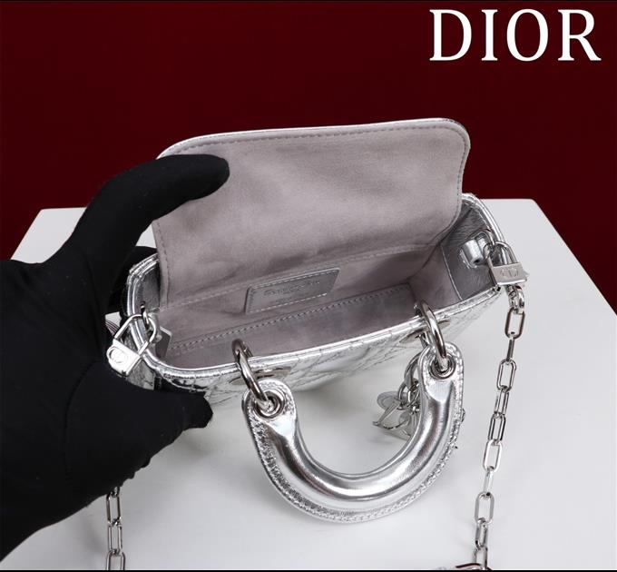 2025228Y650P204352974