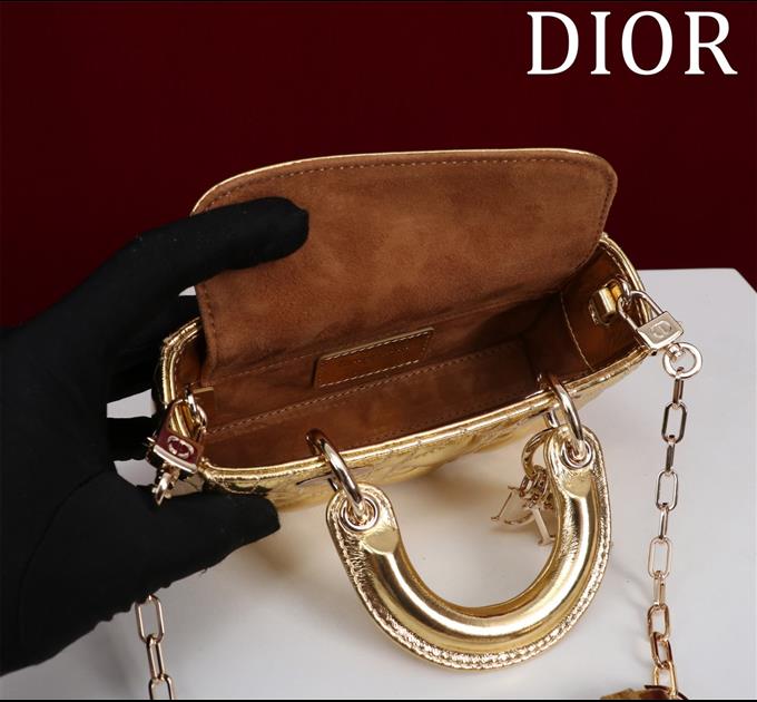 2025228Y650P204353257