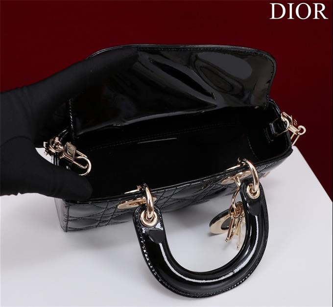 2025228Y650P204353510