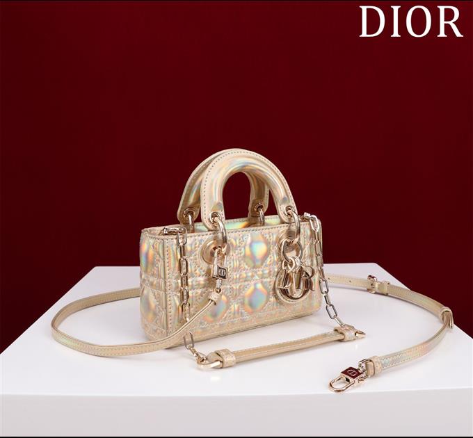 2025228Y650P20435353