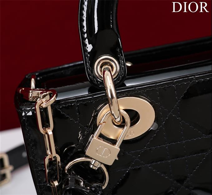 2025228Y650P204353540