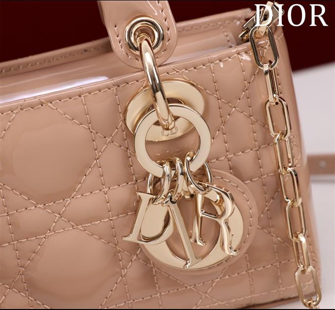 2025228Y650P204354516