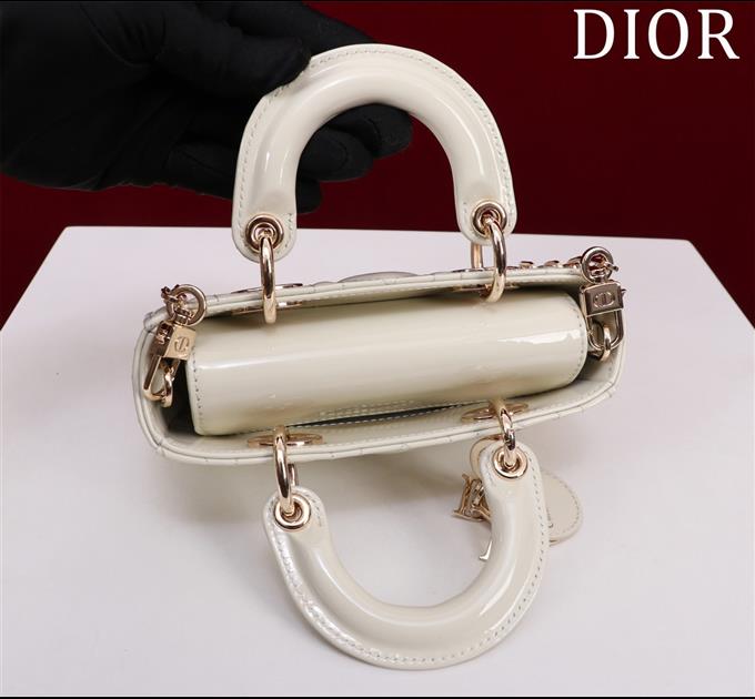 2025228Y650P204354626