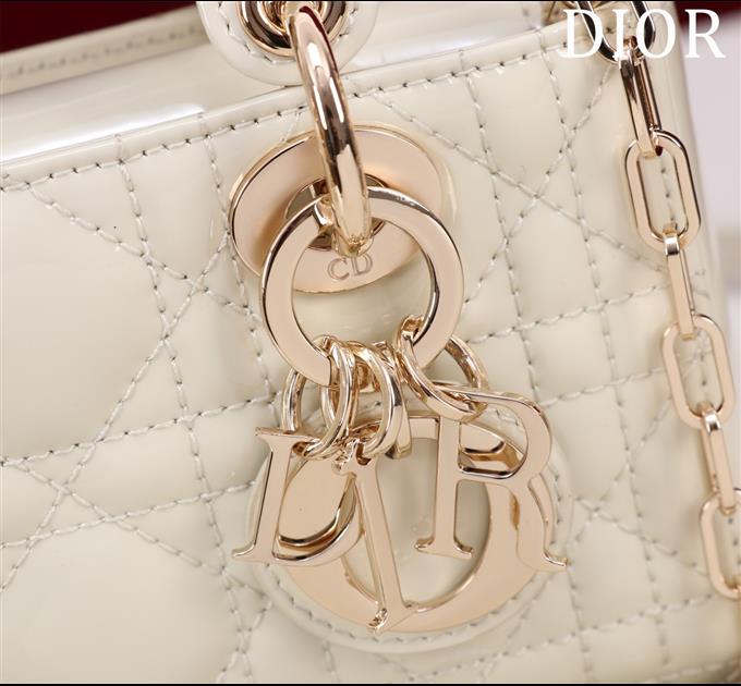 2025228Y650P204354656