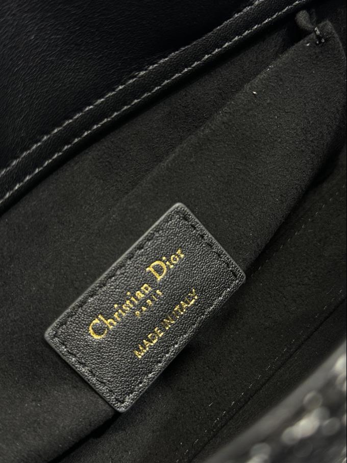 2025228Y650P20444517