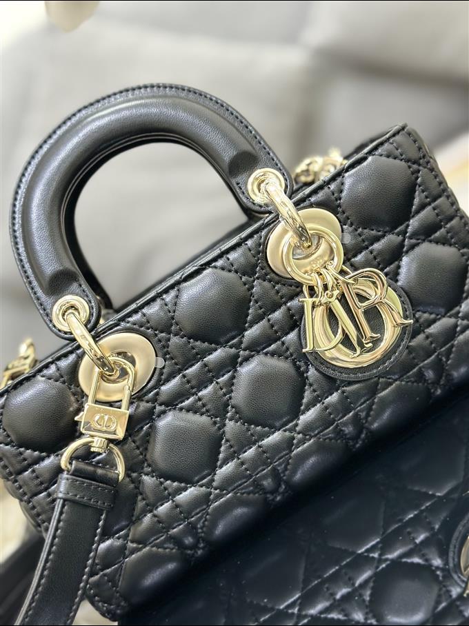 2025228Y650P204511413