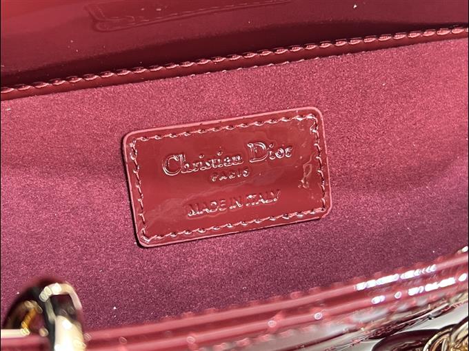 2025228Y650P204511760