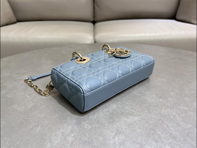 2025228Y650P204511868