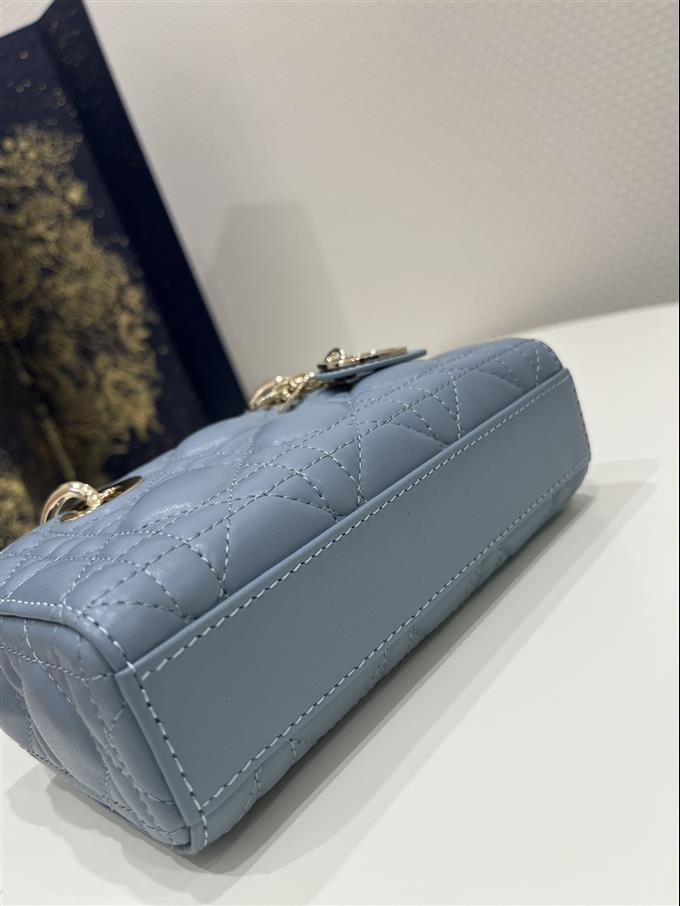 2025228Y650P215710458