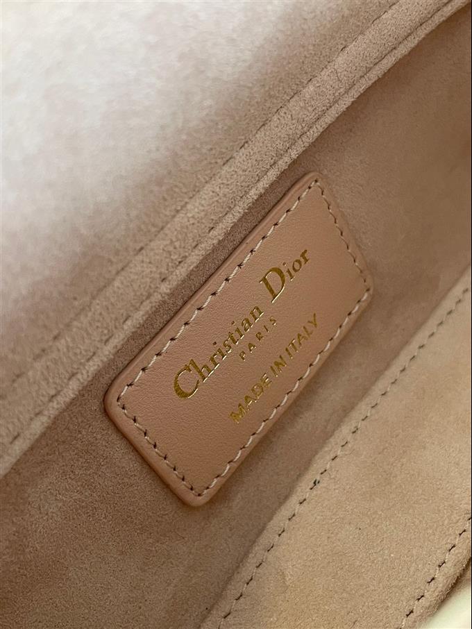 2025228Y650P21571099