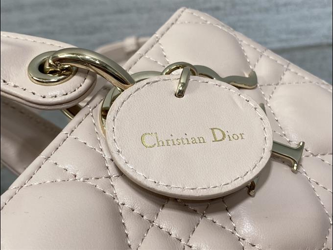 2025228Y650P21579461