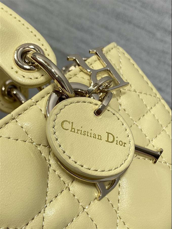 2025228Y650P21579882