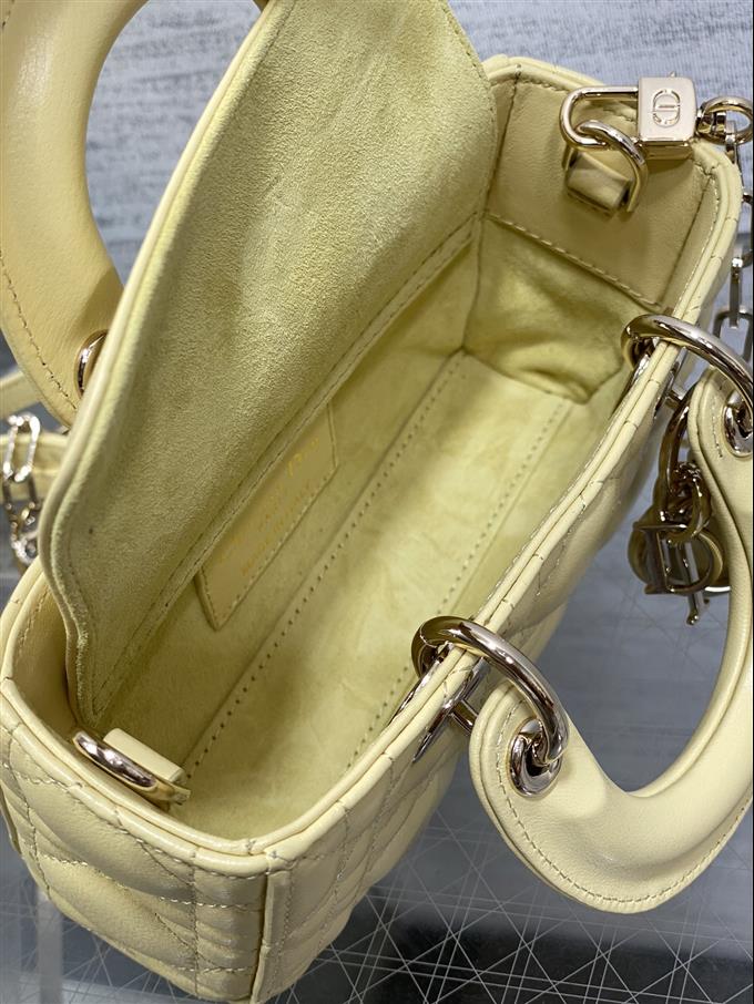 2025228Y650P21579944