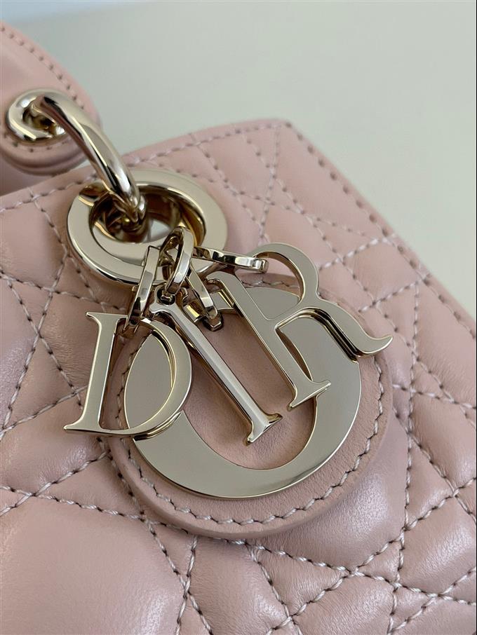 2025228Y650P21579991