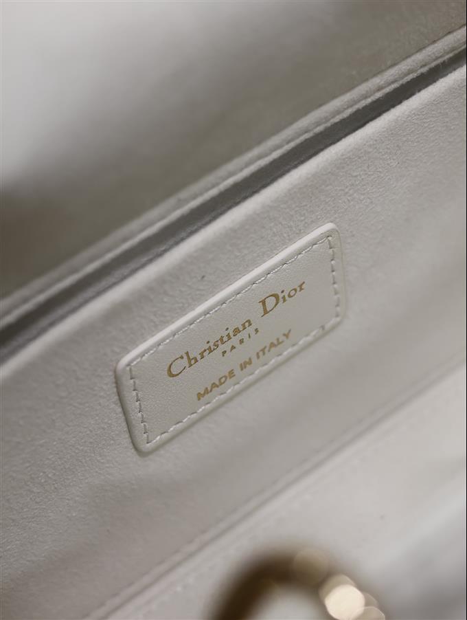 2025228Y680P204355644