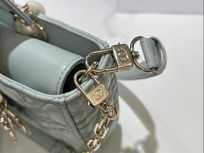 2025228Y680P20451272