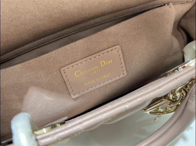 2025228Y680P204512752