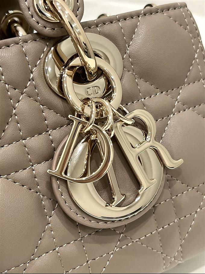 2025228Y680P215710709