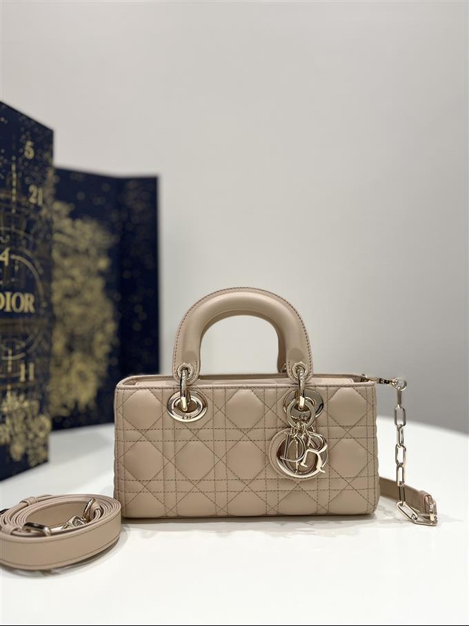 2025228Y680P215710959