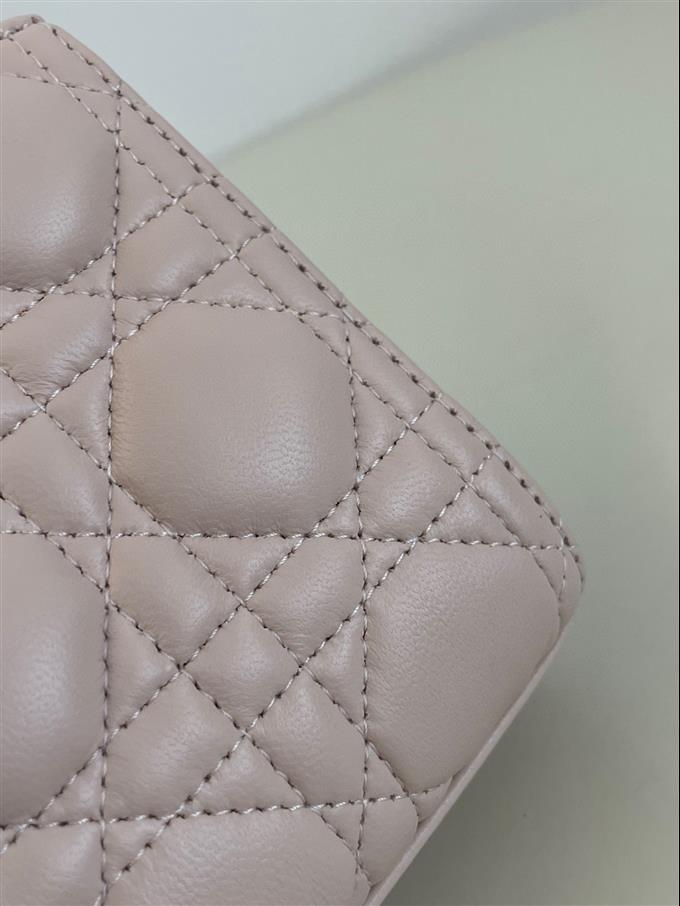 2025228Y680P215711145