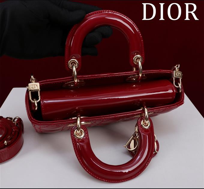 2025228Y700P204356452