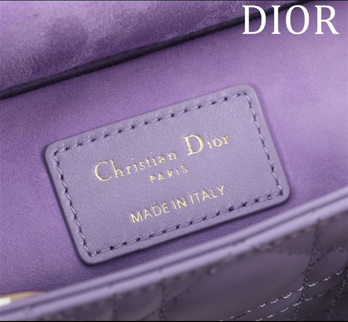 2025228Y700P204357600