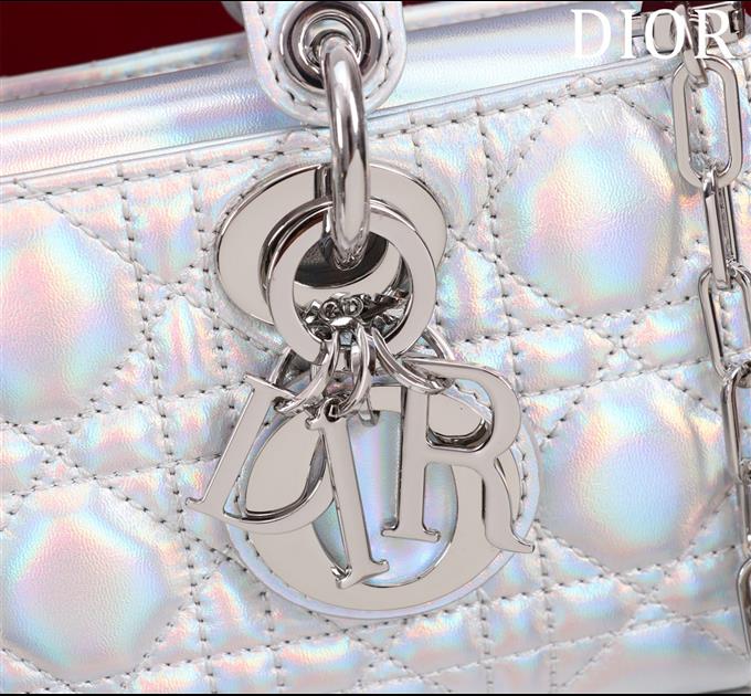 2025228Y700P204358292