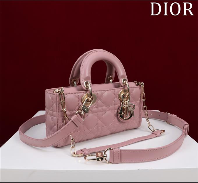 2025228Y700P204359632