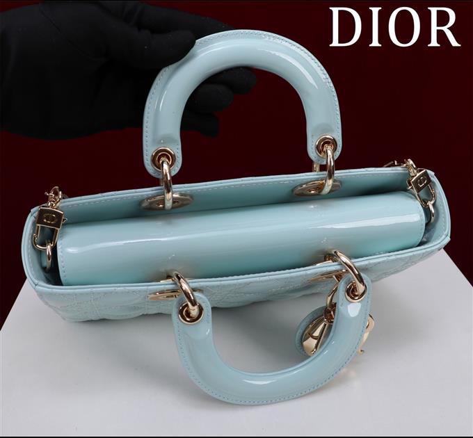 2025228Y700P204359960