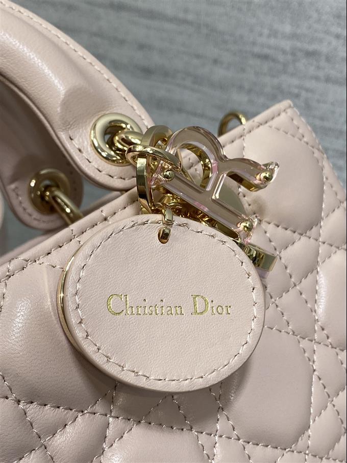 2025228Y700P215712273