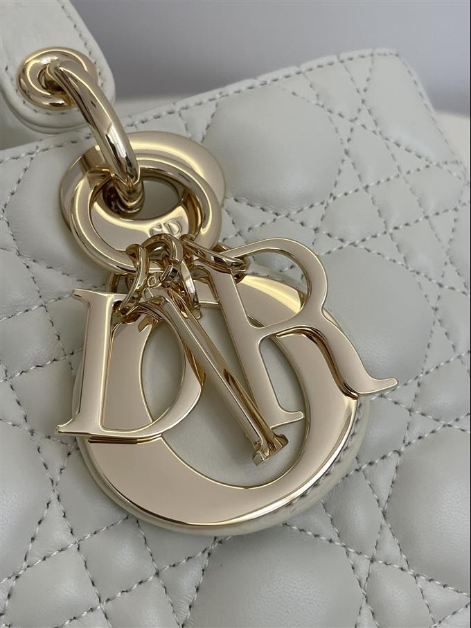 2025228Y700P215712525