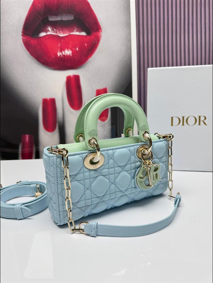 2025228Y750P20444692