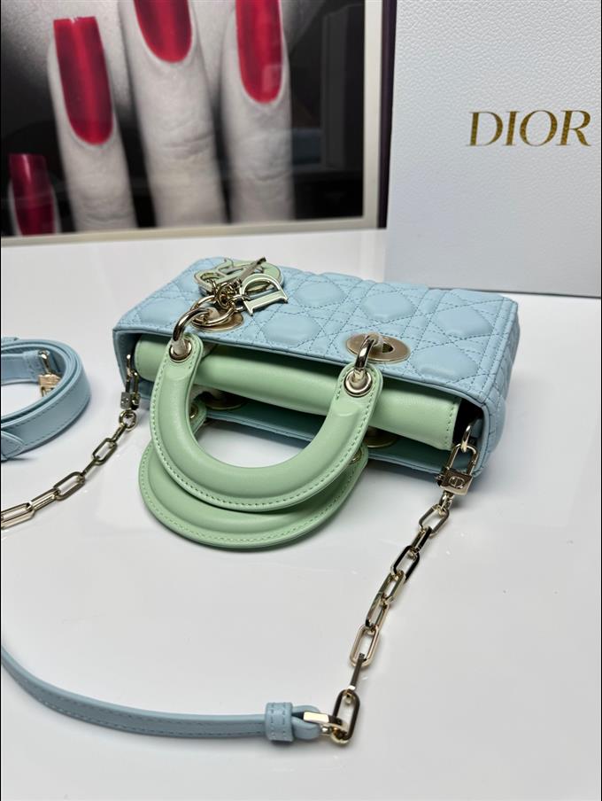 2025228Y750P20444754