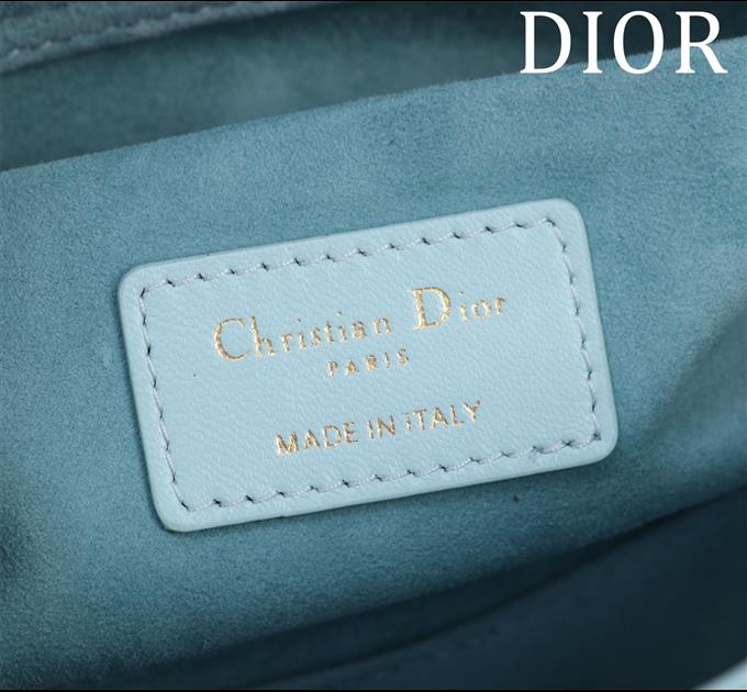 2025228Y780P20441122