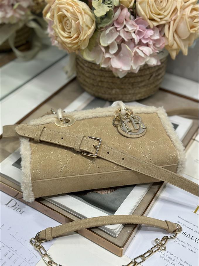 2025228Y820P204516531