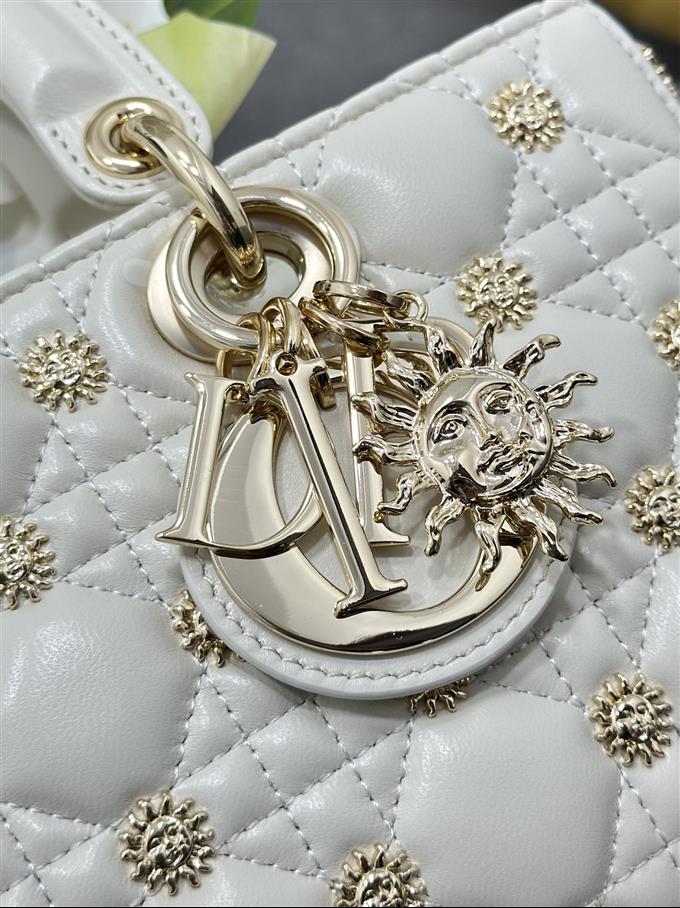 2025228Y920P204516969