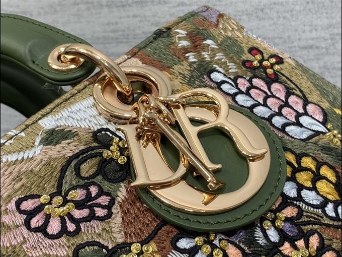 2025228Y1150P205546719