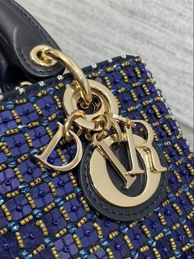 2025228Y1250P205547266