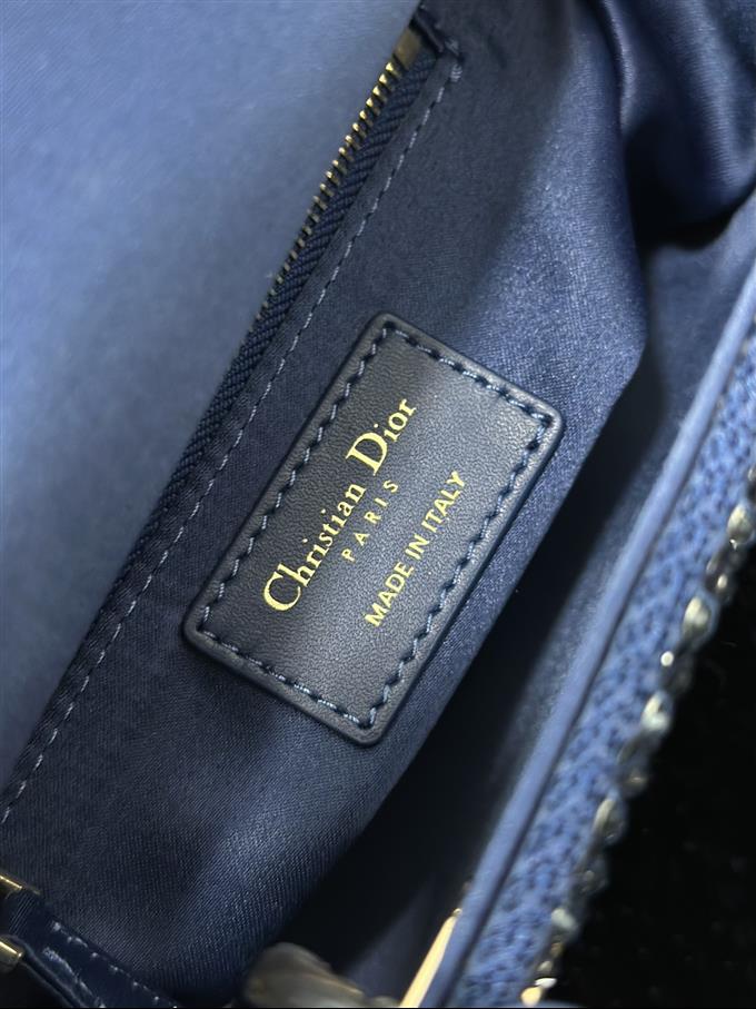 2025228Y1460P211859264