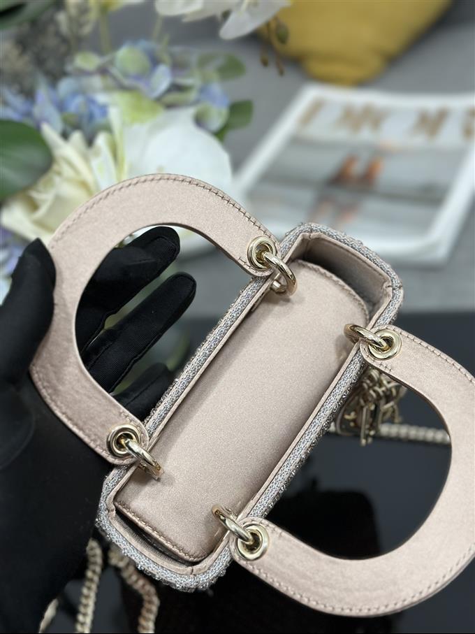 2025228Y1460P211859373