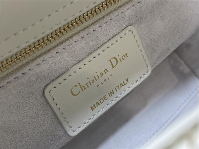 2025228Y1650P205548368