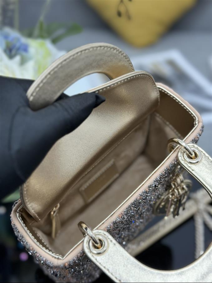 2025228Y1650P211855707